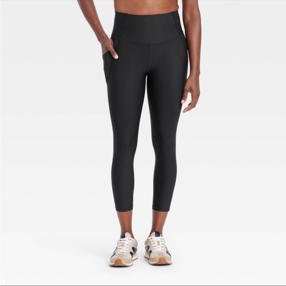 High-Rise Capri Leggings